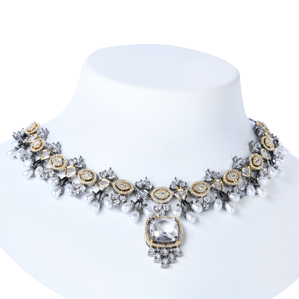 Flawless Empery | White | Signature Crystal Necklace Set