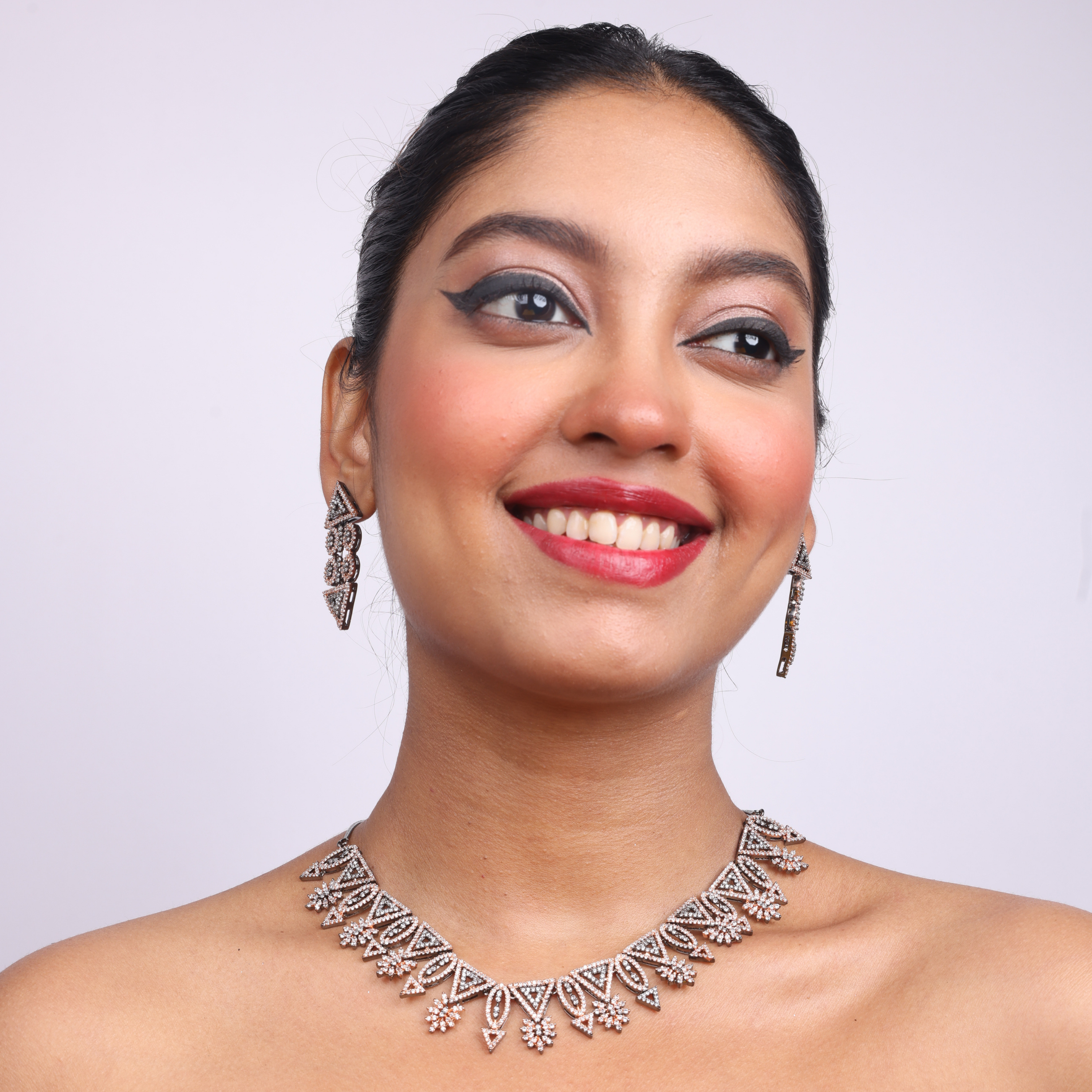 Harmounious Lure | Premium CZ Crystal Necklace Set