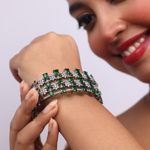Aurora Swirl | Emerald | Luxury CZ Crystal Bracelet