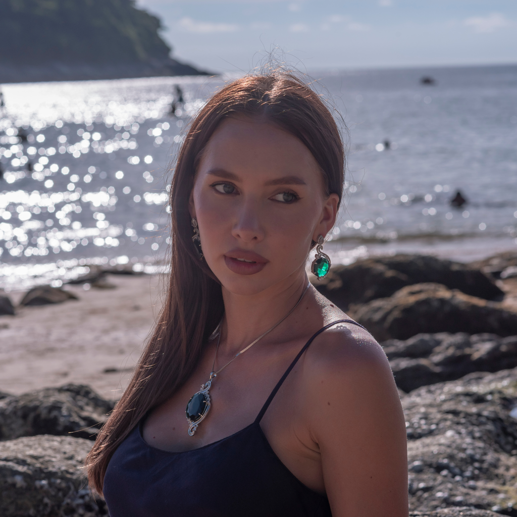 Green Ornate | Premium CZ Crystal Pendant Set