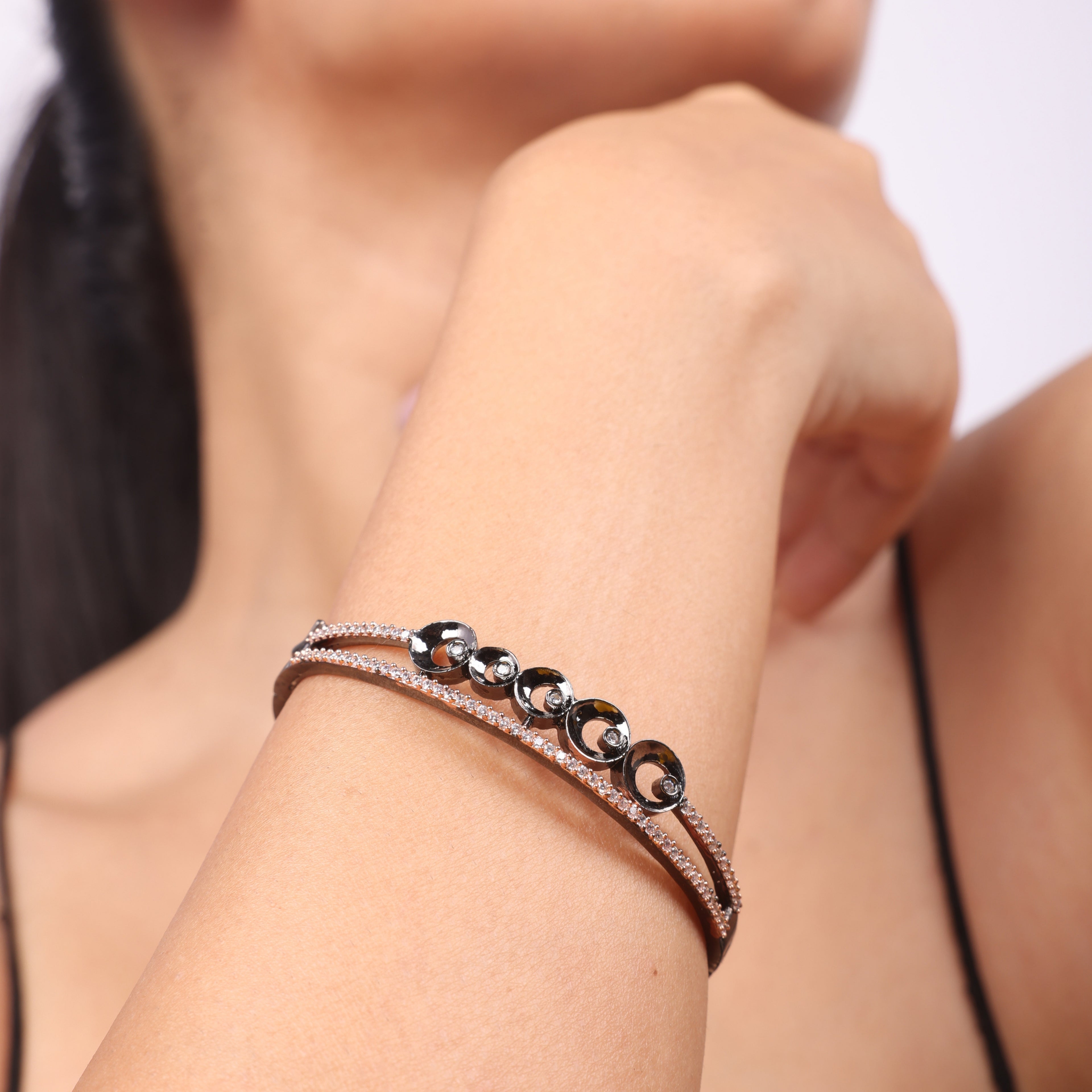 Magma Wave | Premium CZ Bracelet