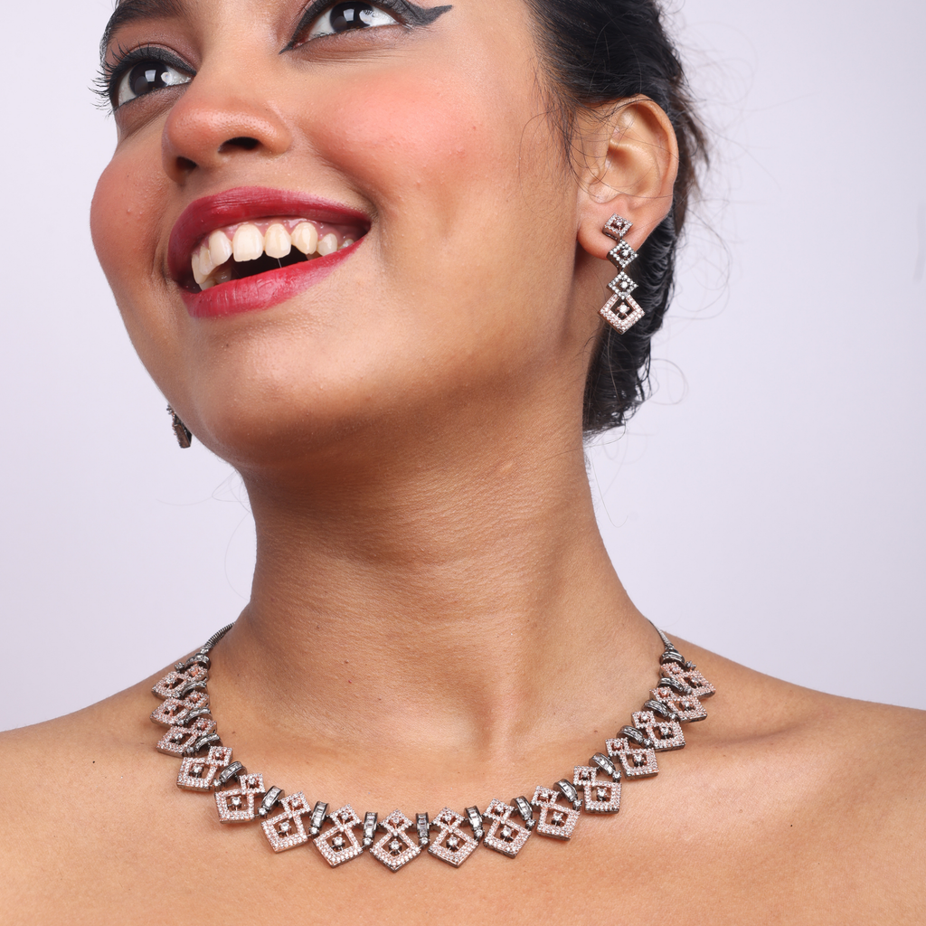 Triopus Blackgold | Premium CZ Crystal Necklace Set