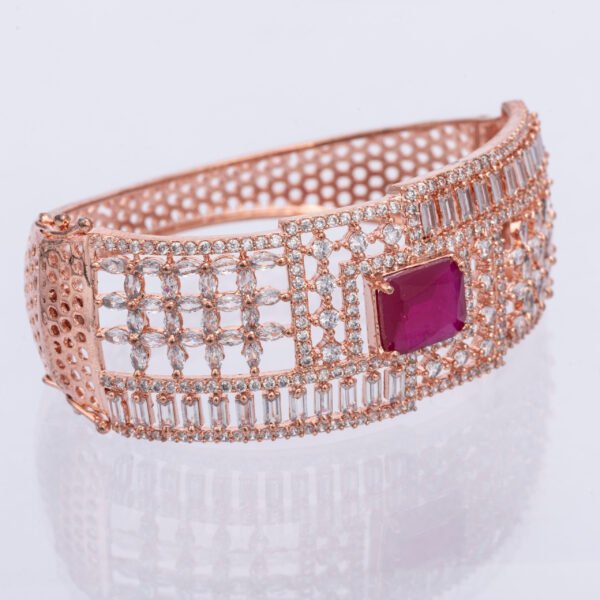 Love Knot - Image 3