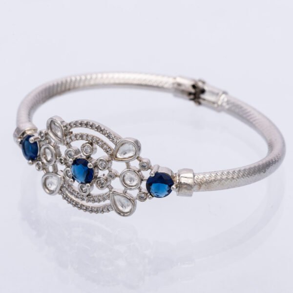 Silver Grace - Image 3