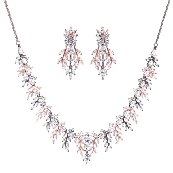Solace Garland - Image 3