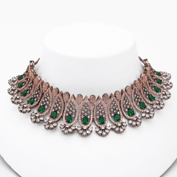 Harmonious Spark Emerald