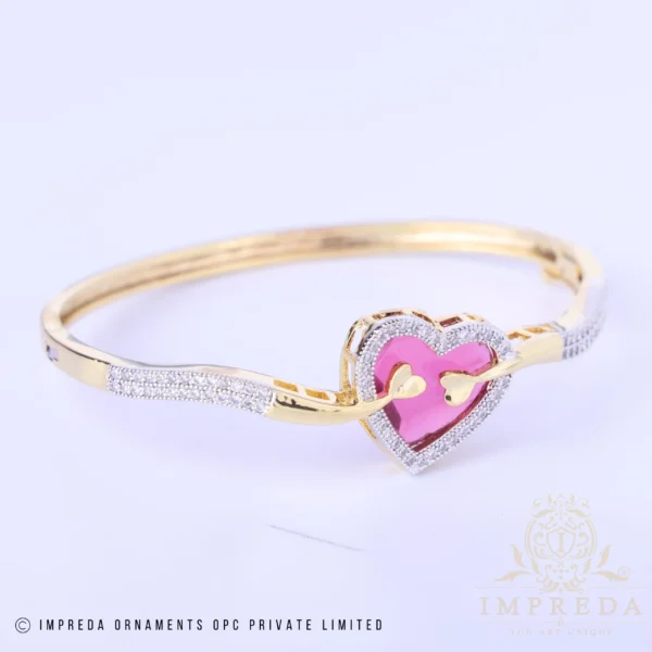 Love Lustre - Image 4