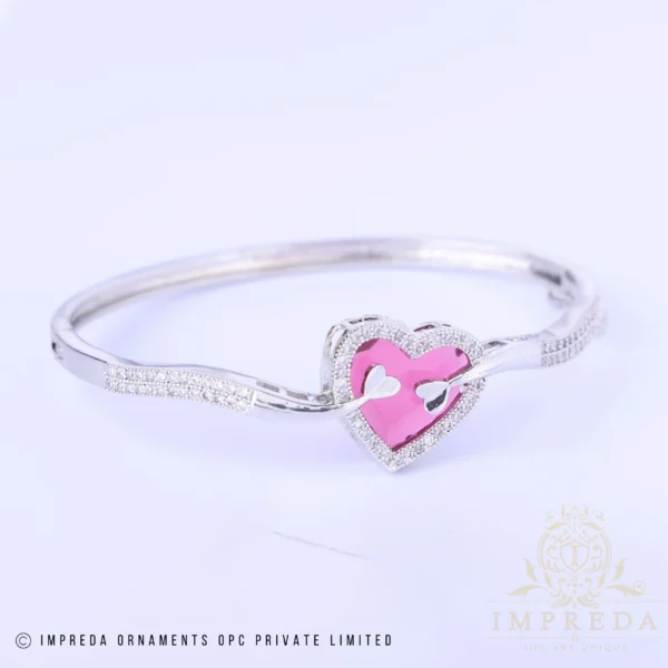 Love Lustre - Image 2