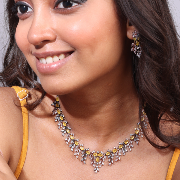 Solace Garland - Image 4
