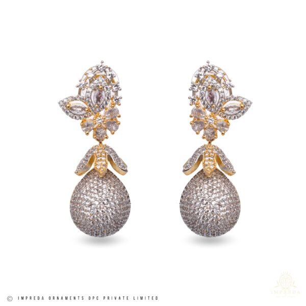 Chic Cascade Glitterati