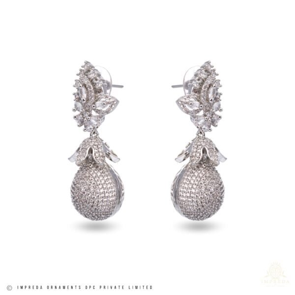 Chic Cascade Glitterati - Image 2