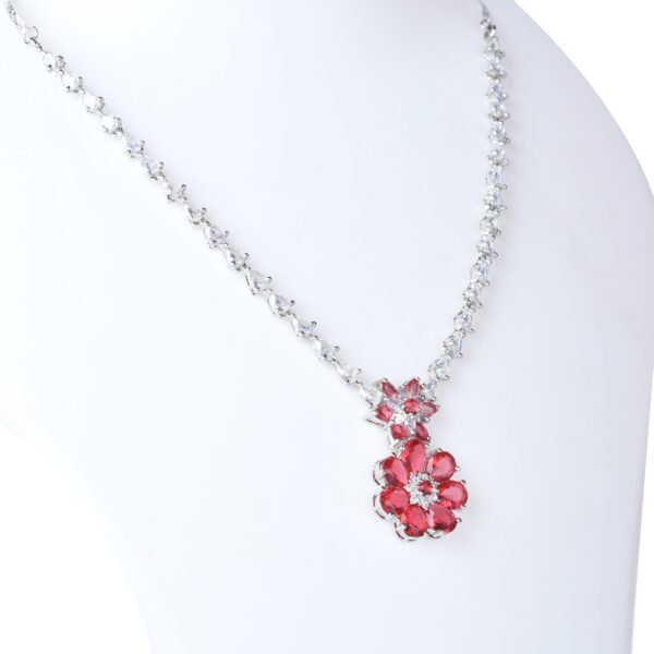 Garnet Lane - Image 2
