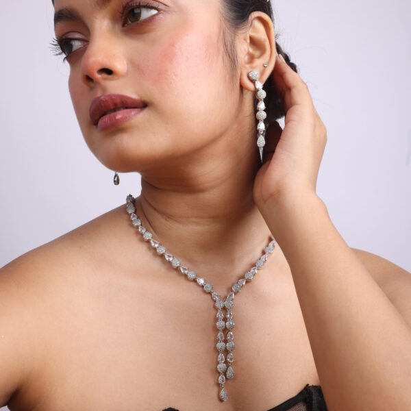 Silver Strands - Image 5