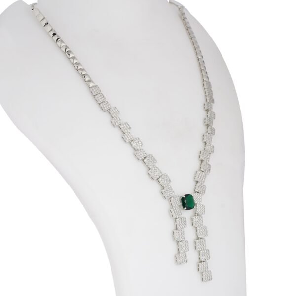 Lustrella Emerald - Image 2