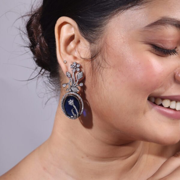 Sapphire Tinsel - Image 4